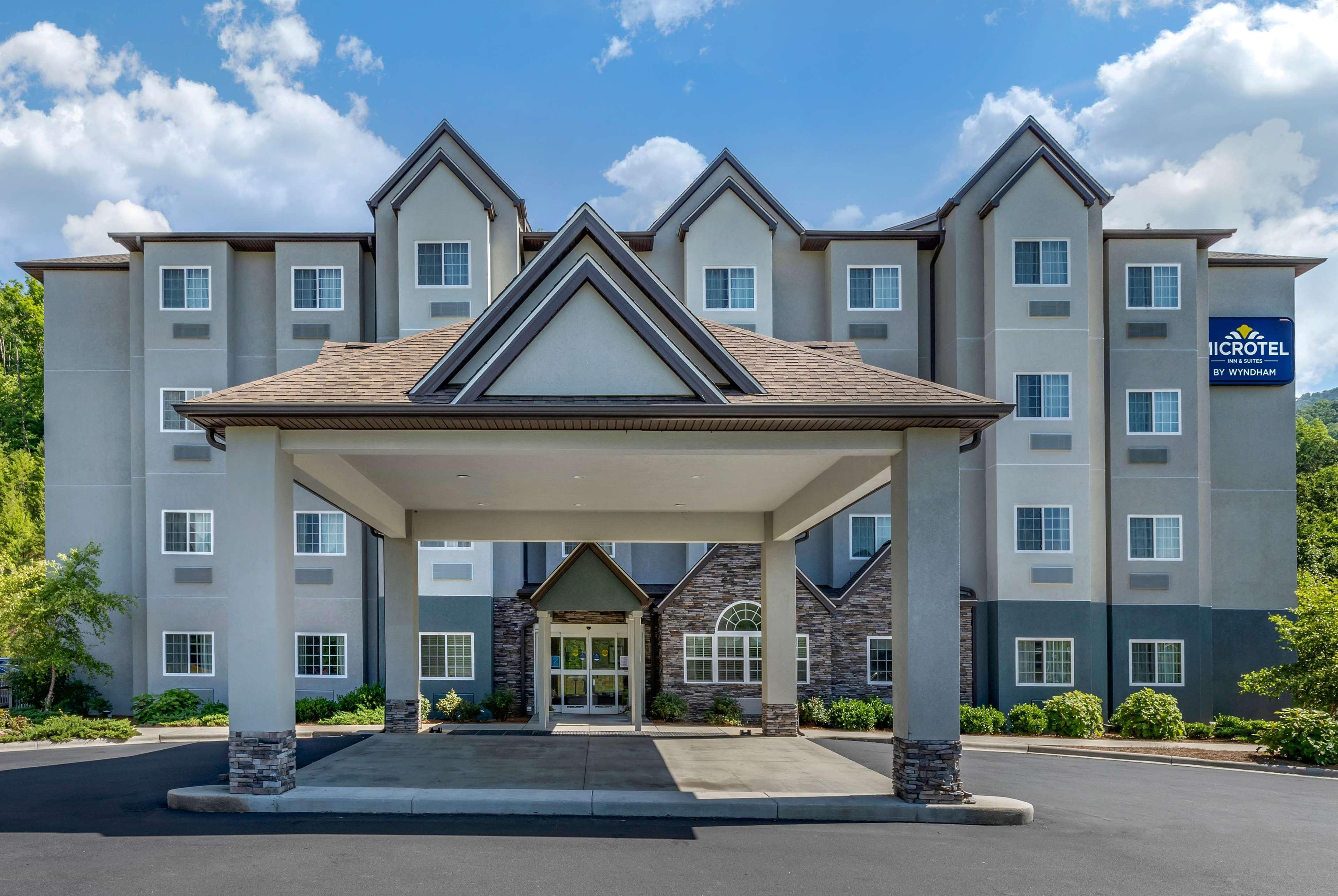 Microtel Inn & Suites Dillsboro/Sylva Exterior foto