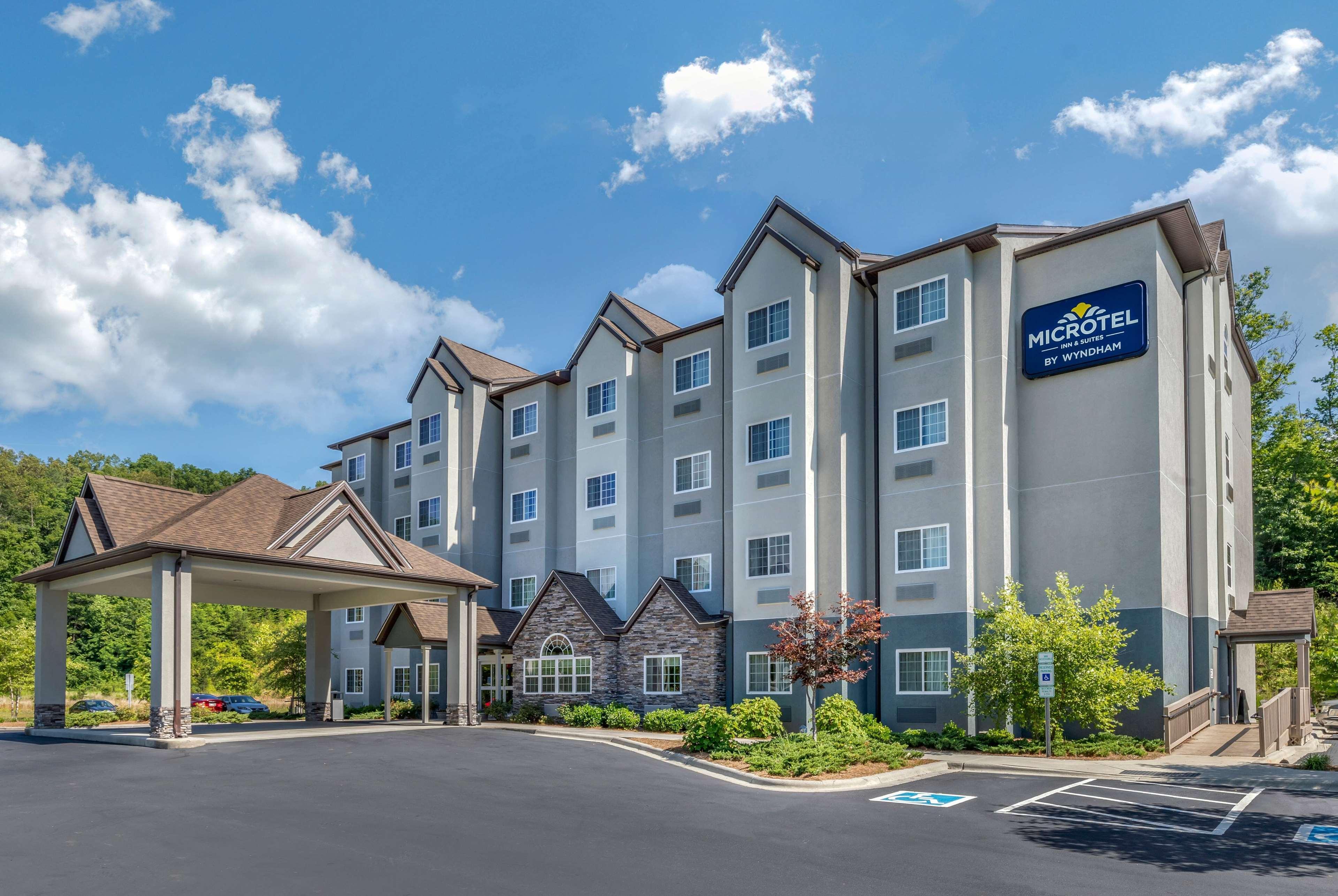 Microtel Inn & Suites Dillsboro/Sylva Exterior foto
